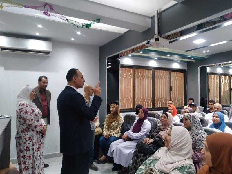 وكيل وزارة الصحة بالشرقية يناقش مع مشرفات وحدات الكلي دعم مشروع الميكنة