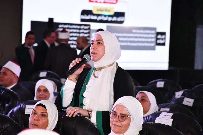 الجلسة العلمية الأولى لمؤتمر المجلس الأعلى للشئون الإسلامية