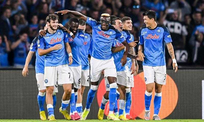 الشرطة الهولندية توقف 180 مشجعًا من نابولي قبل مواجهة آيندهوفن بدوري أبطال أوروبا