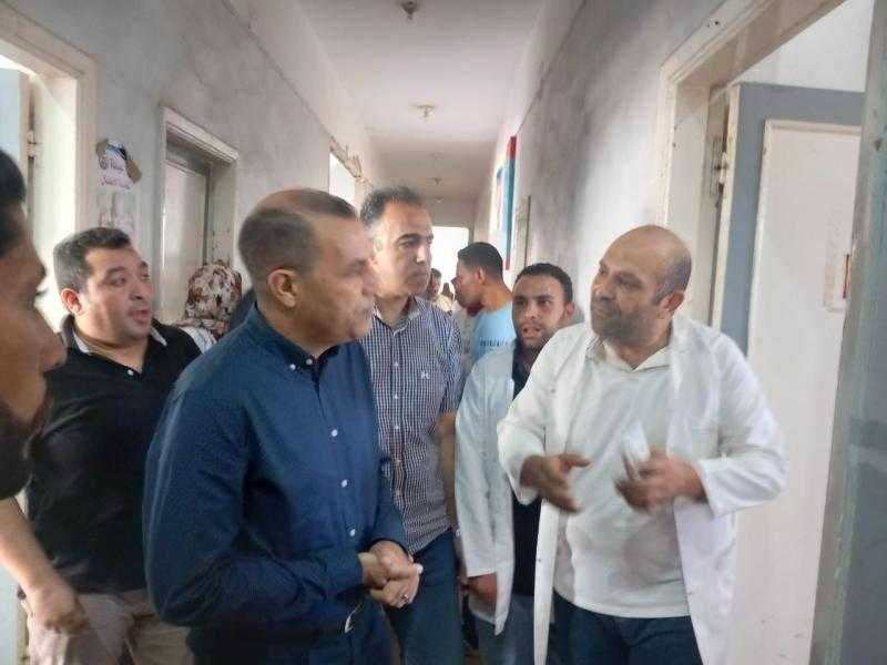 وكيل وزارة الصحة بالبحيرة يتفقد مستشفى شبراخيت المركزي