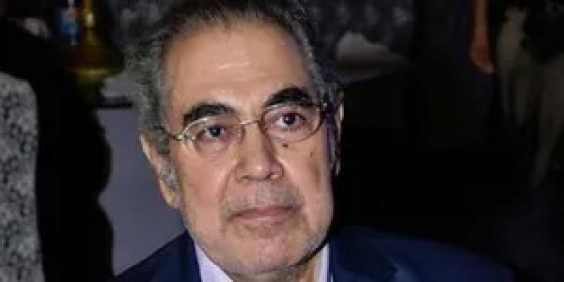 نقل الفنان صبري عبدالمنعم إلى المستشفى بعد سقوطه أثناء التصوير