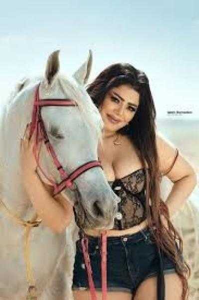 قرار عاجل من النيابة بشأن الراقصة سلطانة بطلة حفلات الساحل