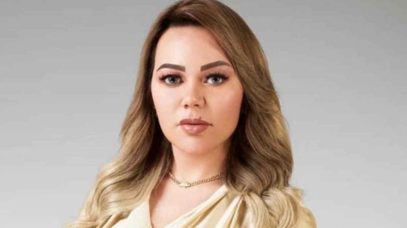 أسما إبراهيم تلفت الأنظار بإطلالة جديدة في وداع الصيف