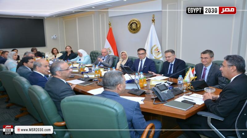 وزير التموين والتجارة الداخلية