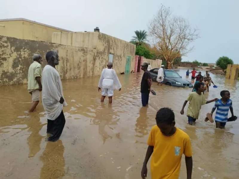 الأمطار الغزيرة تعرق الشوارع والمنازل في السودان