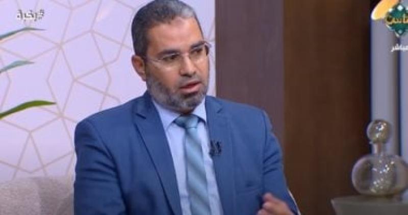 الدكتور أحمد الرخ