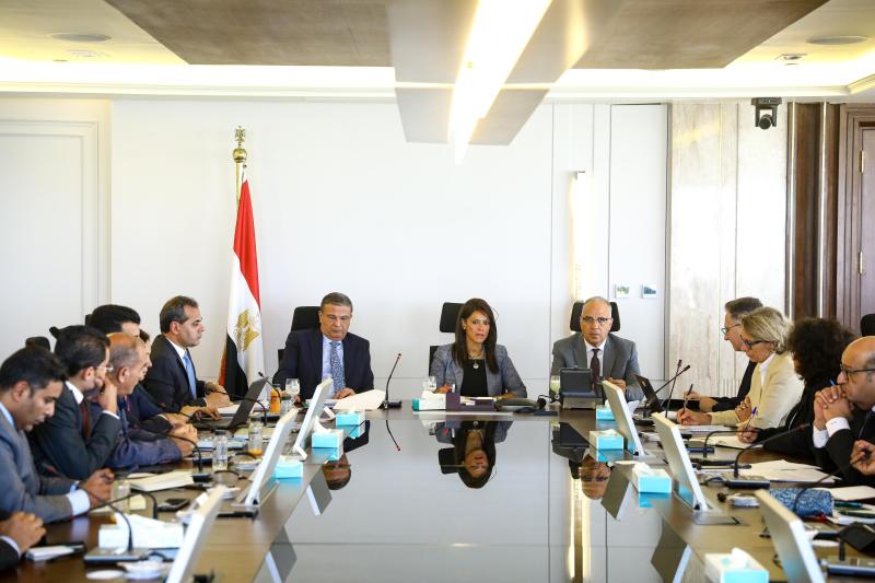 وزراء التخطيط والرى والزراعة 