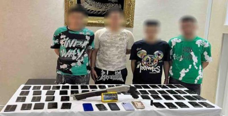 مخدرات بحوزة المتهمين