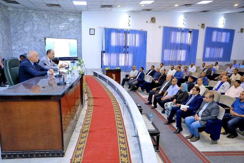 محافظ سوهاج يشهد ختام المرحلة الثانية للبرنامج التدريبي تنمية مهارات قيادات العمل التنفيذي