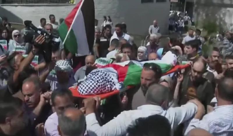قتلتها قوات الاحتلال.. تشييع جثمان المتضامنة الأمريكية عائشة نور