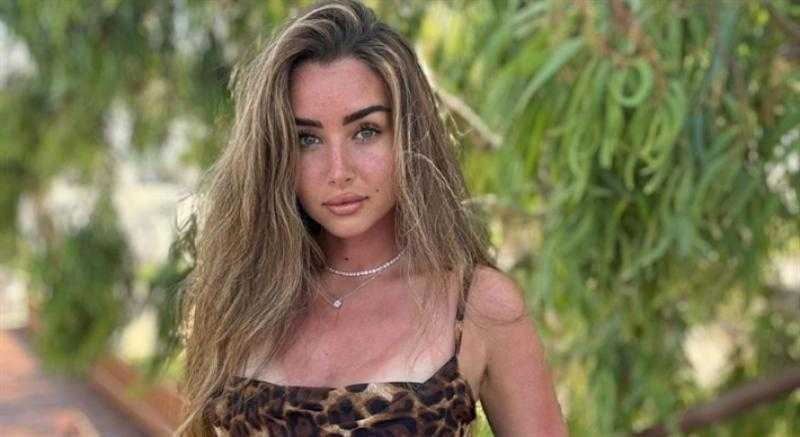 هنا الزاهد تهنئ أكرم حسني بعيد ميلاده