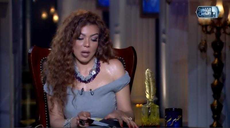 ناهد السباعي تتألق بإطلالة ناعمة