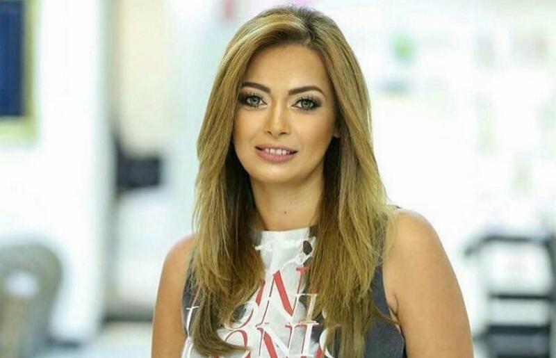 الفنانة داليا مصطفي