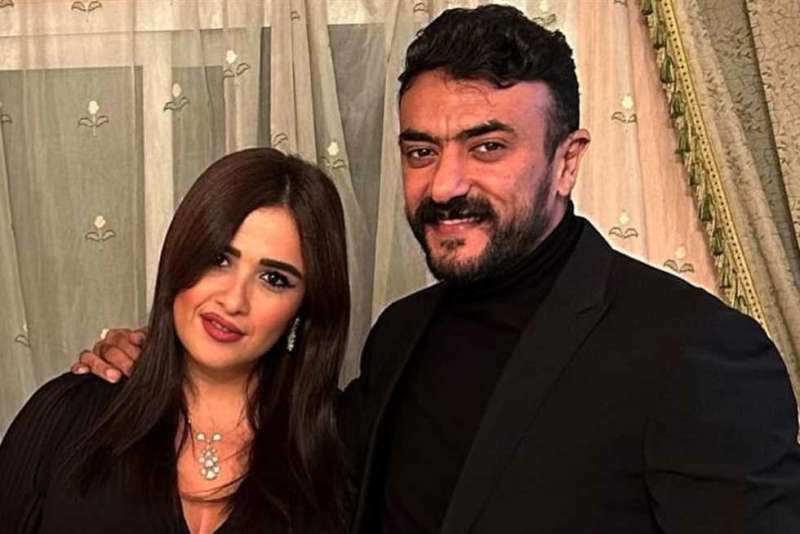 أحمد العوضي وياسمين عبد العزيز