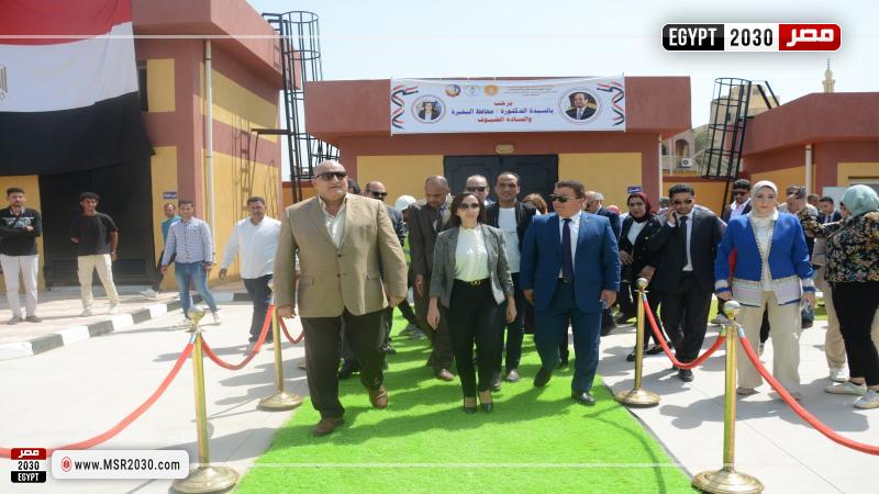 محافظ البحيرة