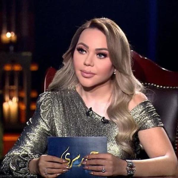 أسما إبراهيم 