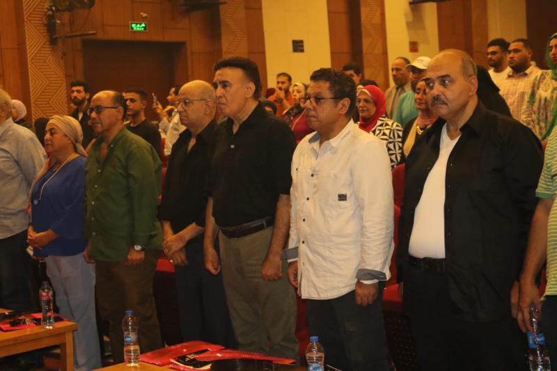 مهرجان مسرح الهواة 