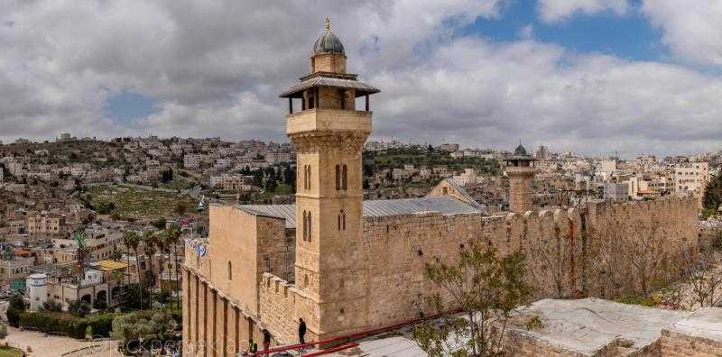 الأوقاف الفلسطينية تحذر من خطورة التصعيد الإسرائيلي في الحرم الإبراهيمي
