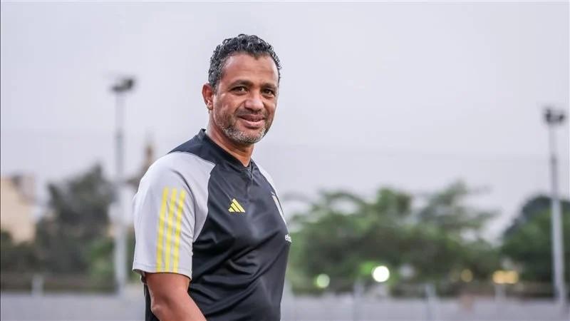 سامي قمصان يسبق بعثة الأهلي للرياض استعدادا للتحضير للسوبر الإفريقي