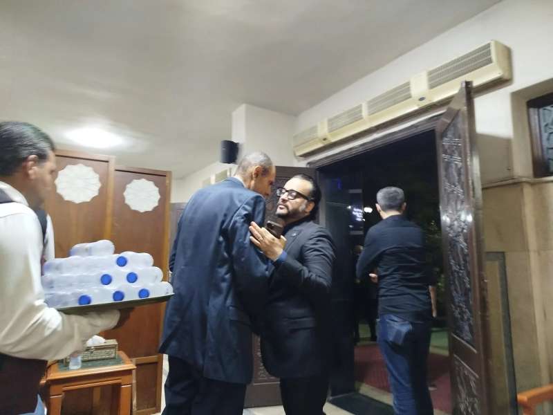 عزاء شقيق إيساف