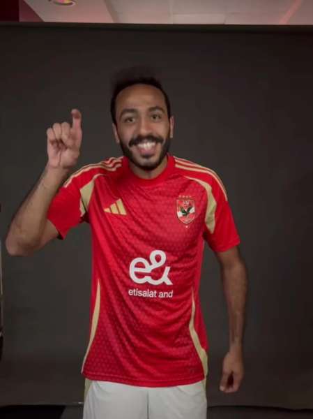 لاعبي الأهلي