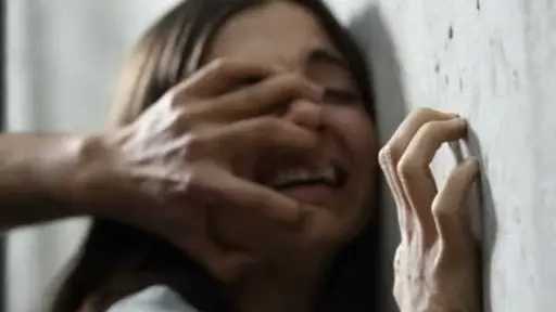 تأجيل محاكمة عاطل بتهمة اغتصاب ربة منزل بالسيدة زينب