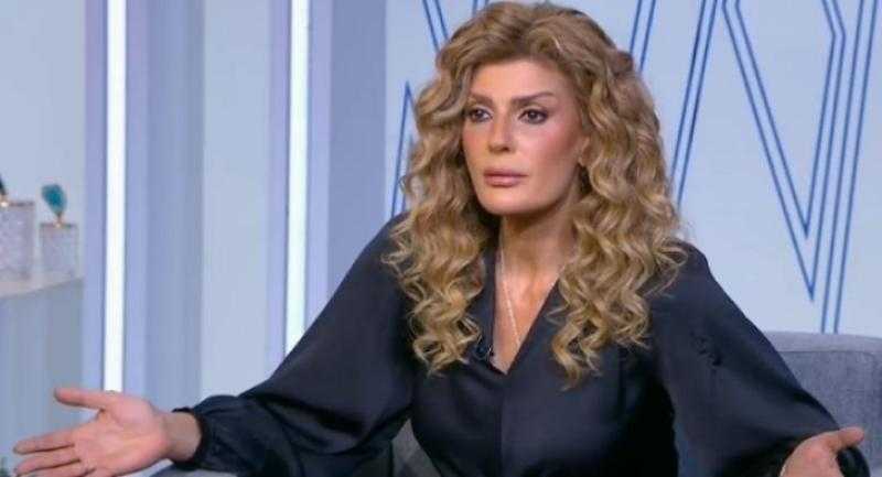 فيدرا: الكلاب عودتني أصحى أصلي الفجر