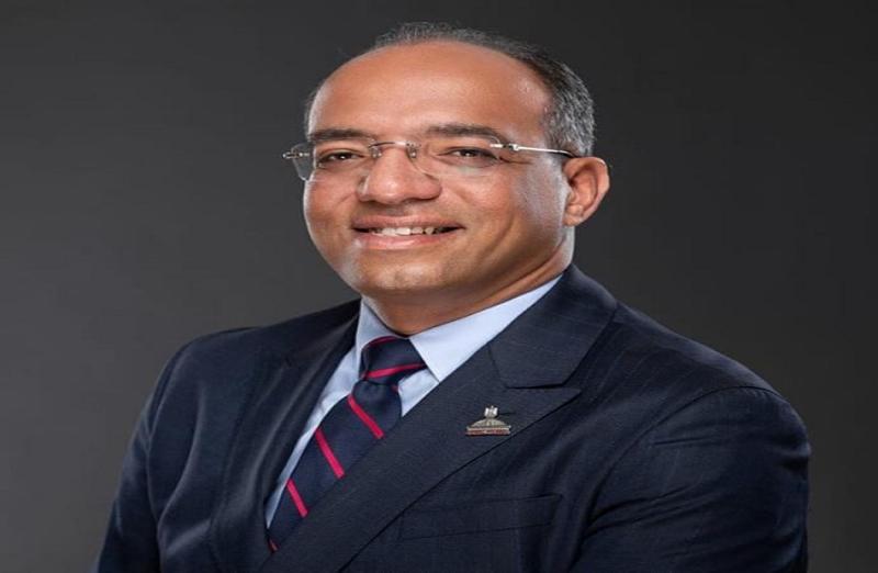 النائب الدكتور على مهران رئيس لجنة الصحة والسكان بمجلس الشيوخ