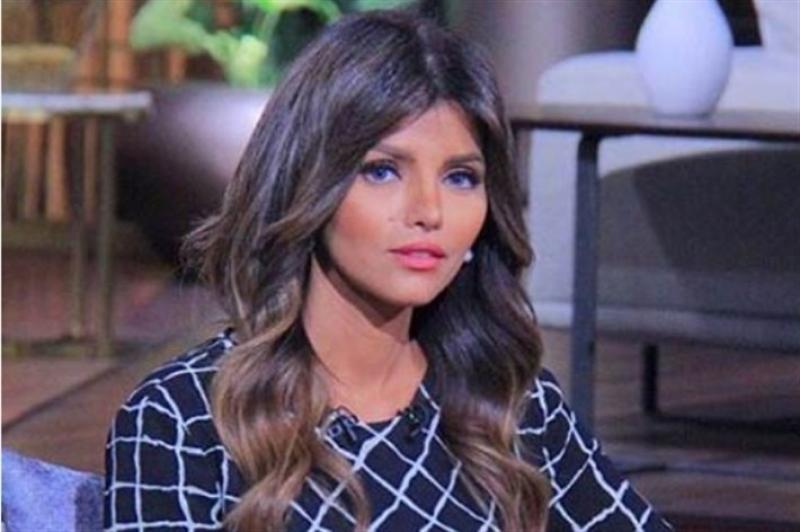 إيمان الحصري لمتابعيها: أستعد للعملية الجراحية رقم 11