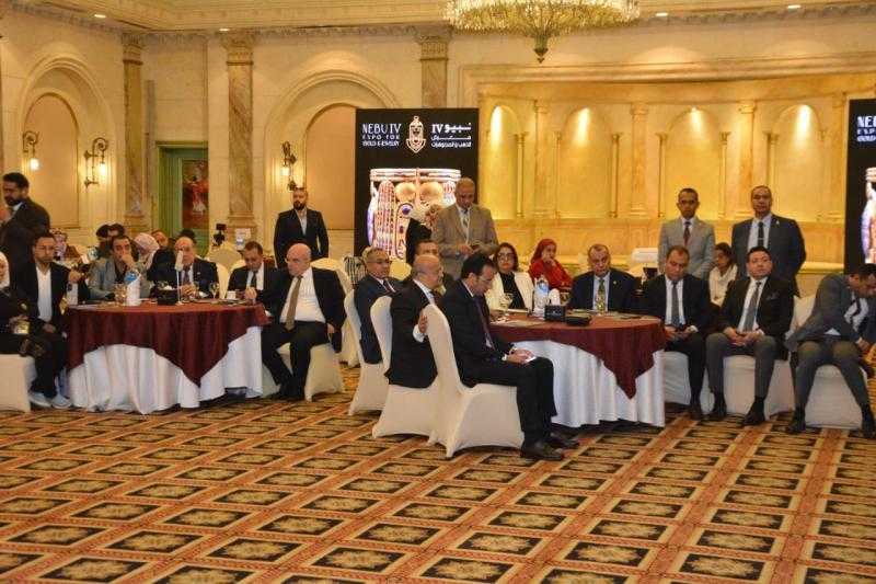 ناجي فرج: توقعات بتخطي الذهب حاجز 3,000 دولار في 2024 ومعرض دولي لدعم الصناعة المصرية