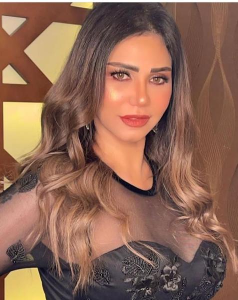 إيناس عز الدين