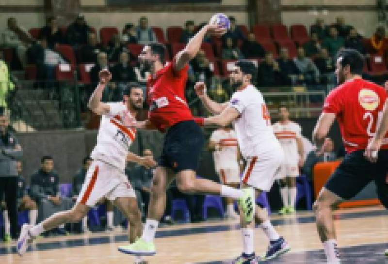 يد الأهلي والزمالك