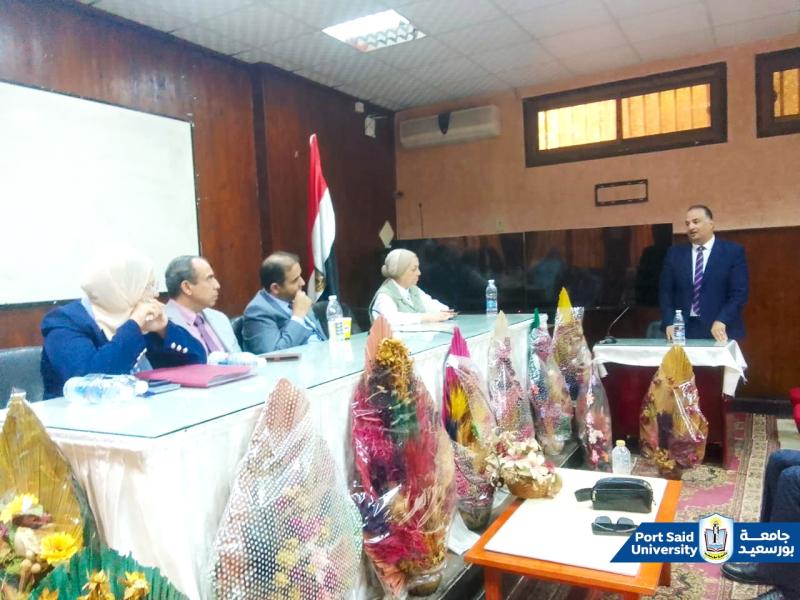 رئيس جامعة بورسعيد 
