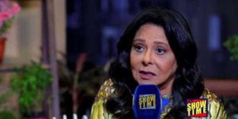 إسعاد يونس تكشف موعد اعتزالها التمثيل