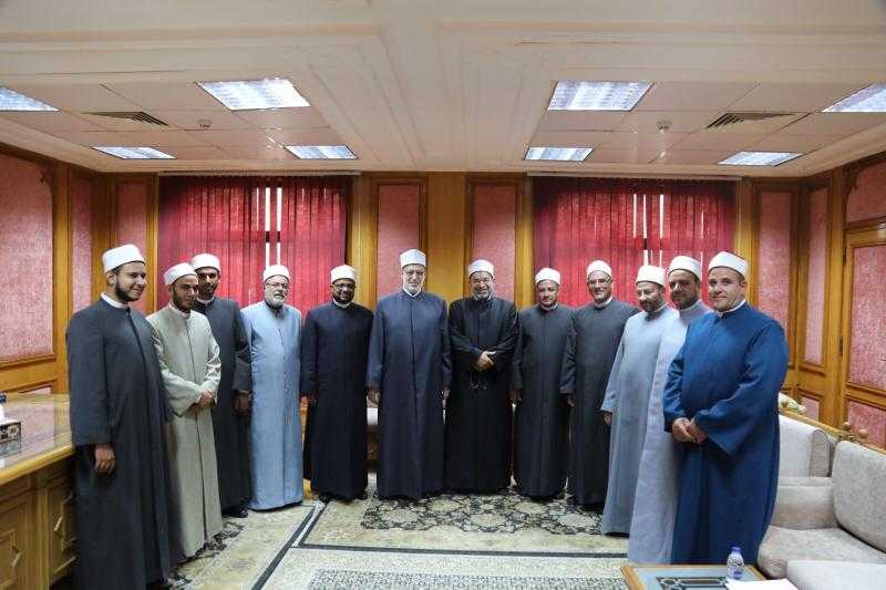 “البحوث الإسلامية” يوجّه قافلة توعوية إلى محافظة شمال سيناء والواحات البحرية بمحافظة الجيزة