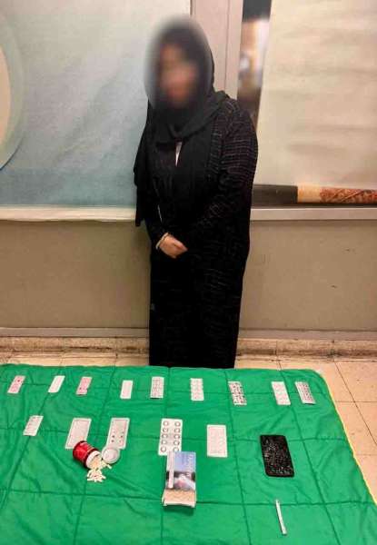 متهمة بتهريب مخدرات 