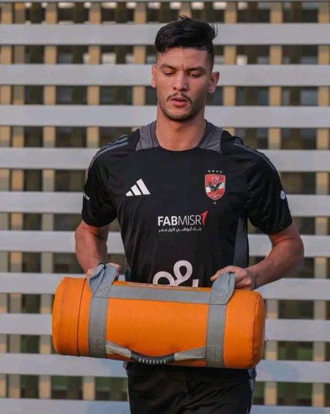 أشرف داري