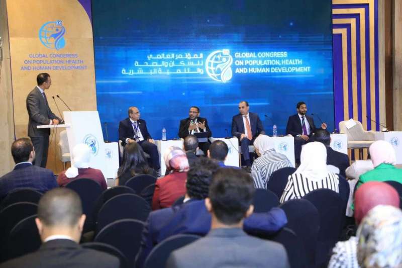 خلال الاجتماع 