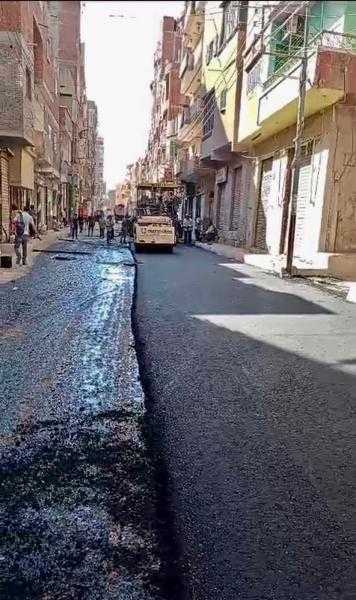محافظ الغربية : بدء رصف طبقة الاسفلت بشارع المتيت ببسيون