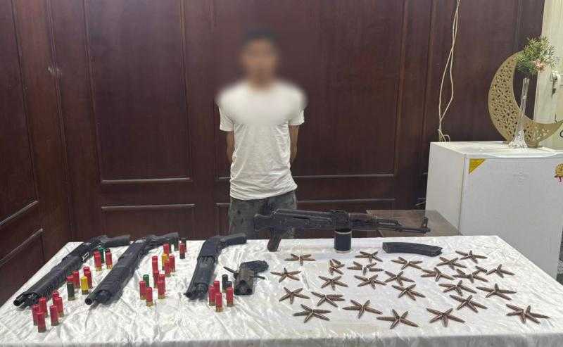 ضبط عنصر إجرامى بالجيزة لحيازته أسلحة نارية بدون ترخيص