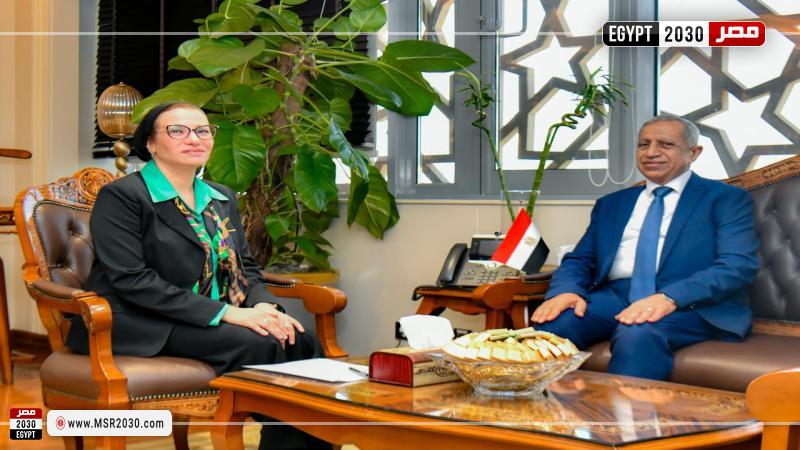 وزيرة البيئة