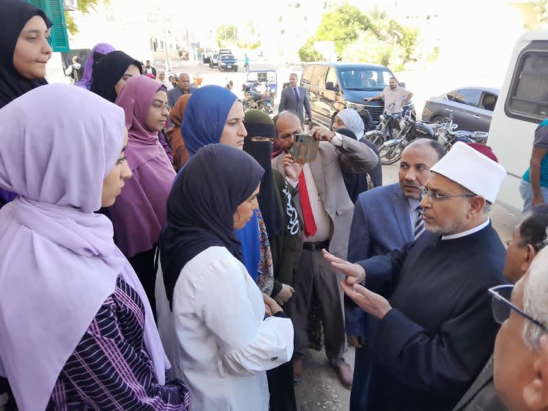 جانب من الجولة 
