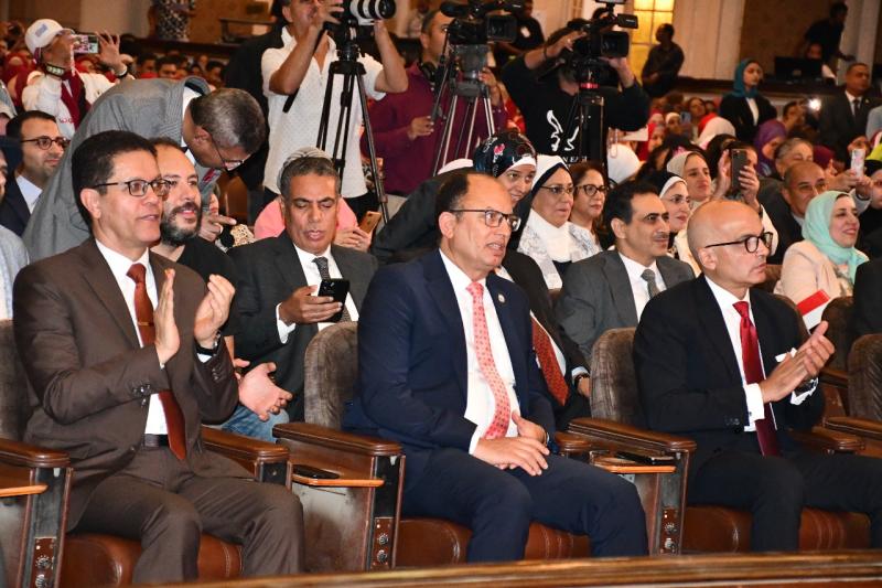 رئيس جامعة حلوان 