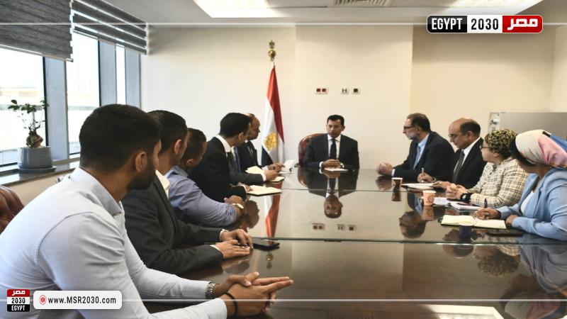 وزير الشباب والرياضة