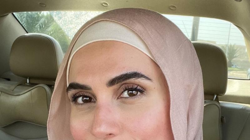 الفنانة إيمان الشريف
