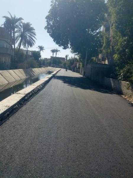 محافظ أسيوط يتابع أعمال رصف طريق بطول 3200 متر بمركز ومدينة البداري