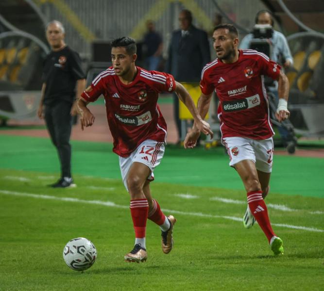 مفاجأة .. نجم الأهلي يُطالب برحيل بيرسي تاو ورضا سليم