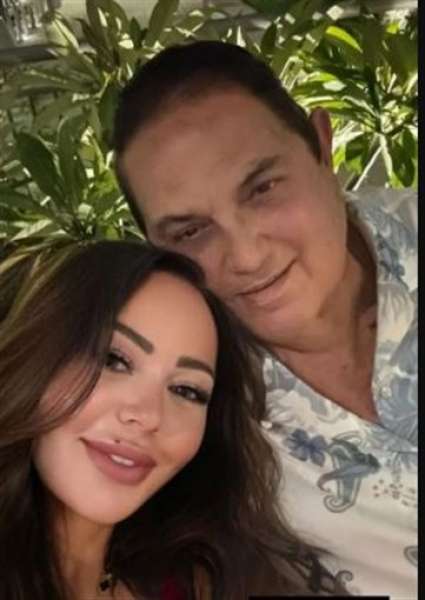 أسما إبراهيم وزوجها محمد الخشن