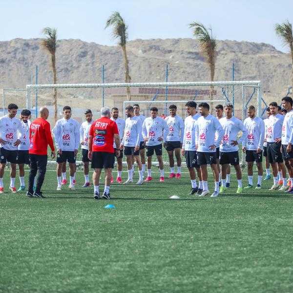 قرار عاجل من حسام حسن بشأن سفر تريزيجيه ومرموش ومروان لمواجهة كاب فيردي