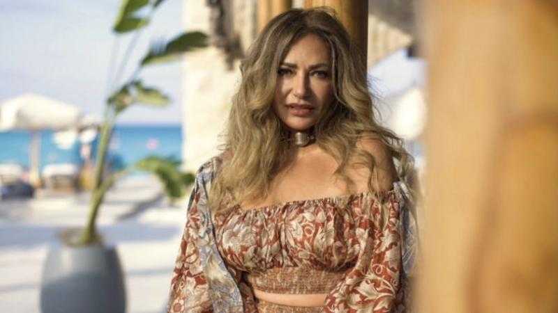 ليلى علوي تعبر عن سعادتها بمشاركتها في مهرجان القاهرة السينمائي الـ45